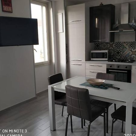 Home Sweet Home Appartamento Ricco Di Comfort パレルモ エクステリア 写真